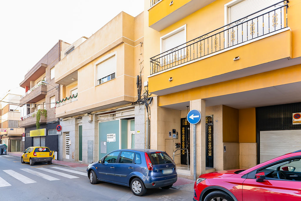 LOCAL EN VENTA EN CHURRA