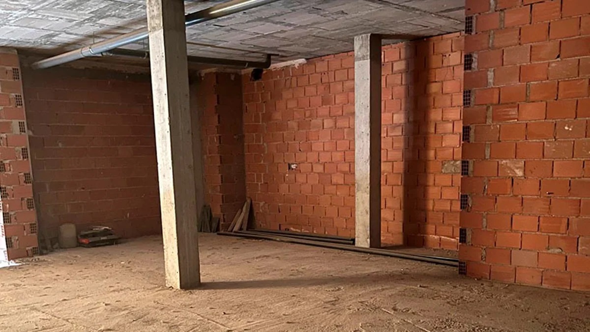 Magnifico Local en Alhama de Murcia