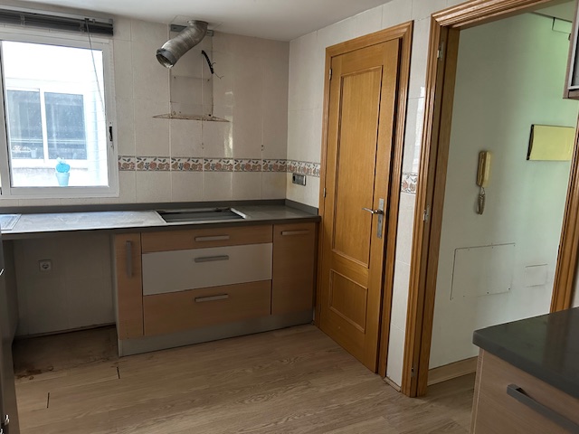 ¡Oportunidad! Gran piso en el centro de Alcantarilla con garaje