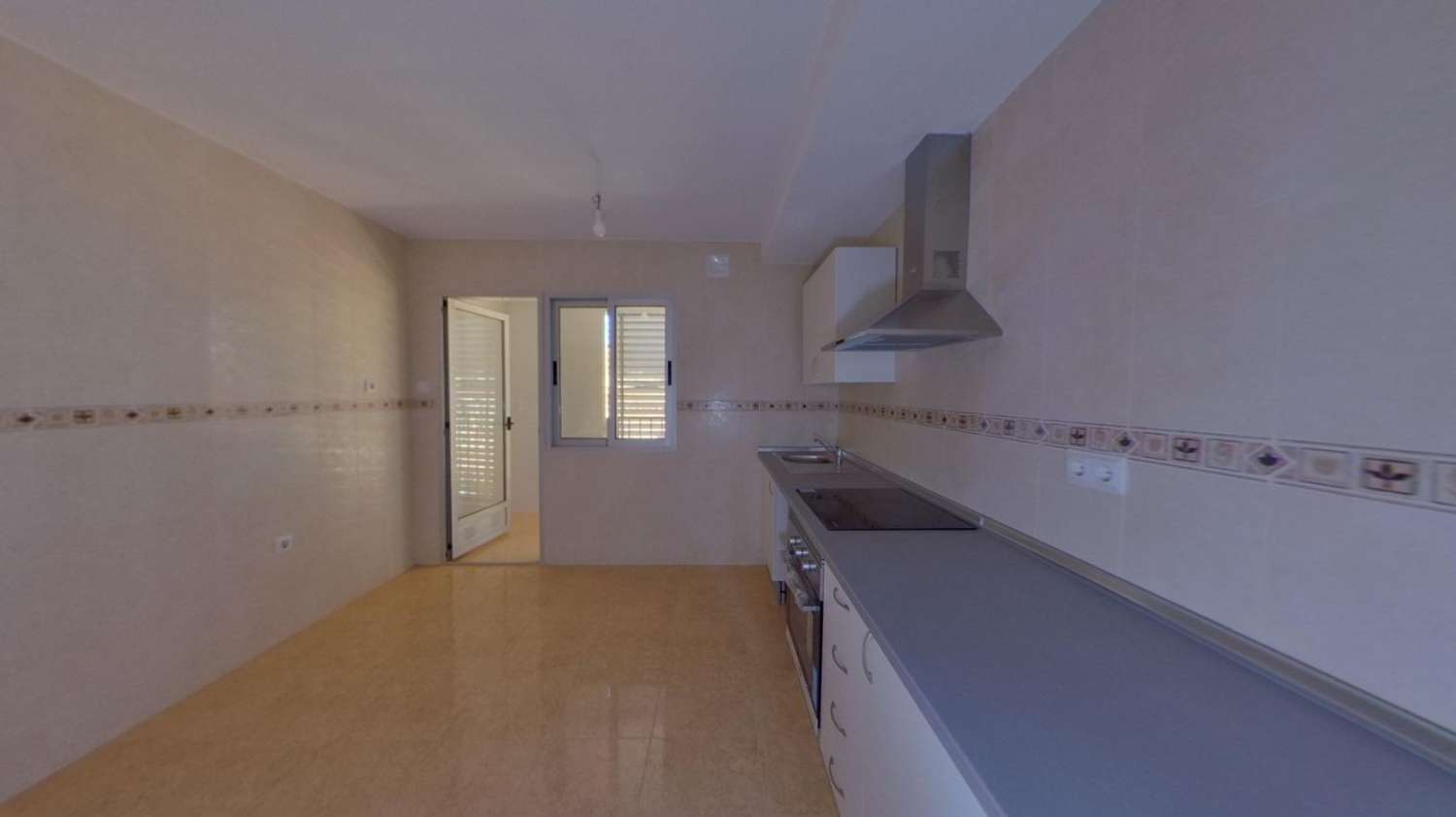 Gran vivienda de 134 m2 con garaje a 15 minutos de Murcia