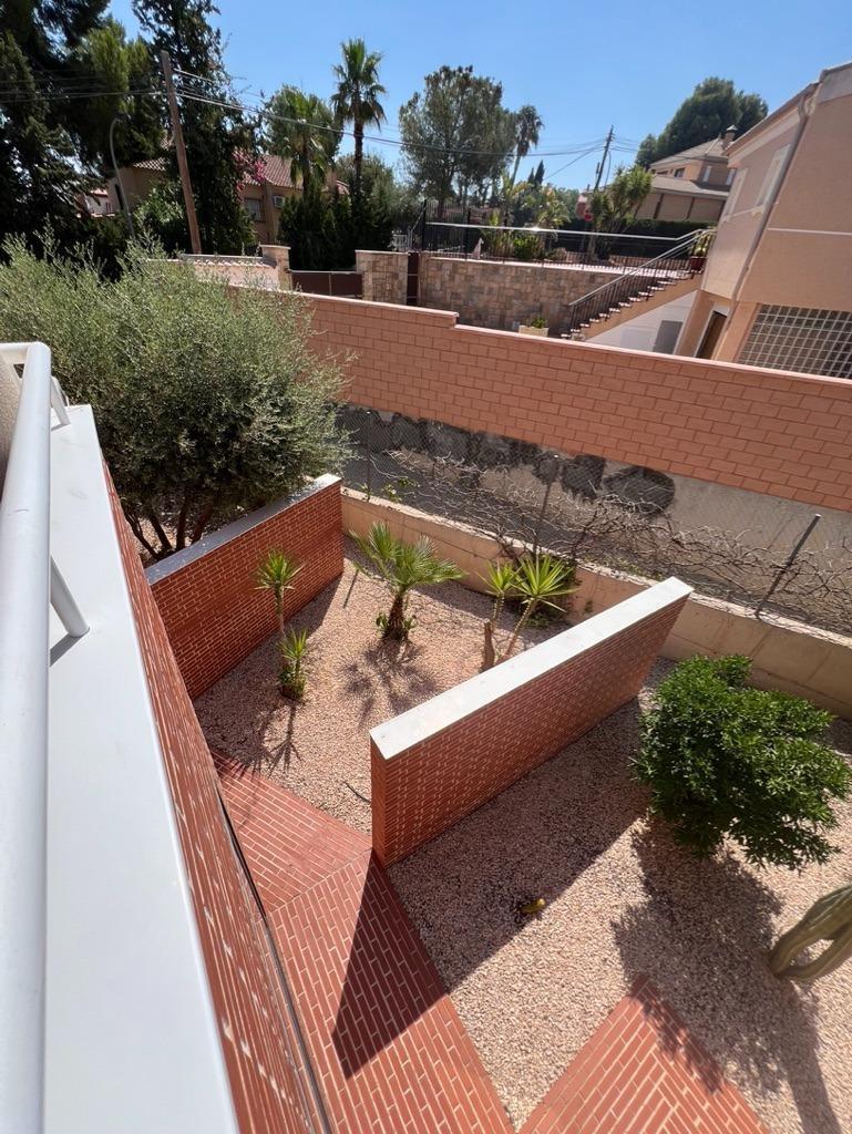 Chalet con piscina en Las Torres de Cotillas (Murcia)