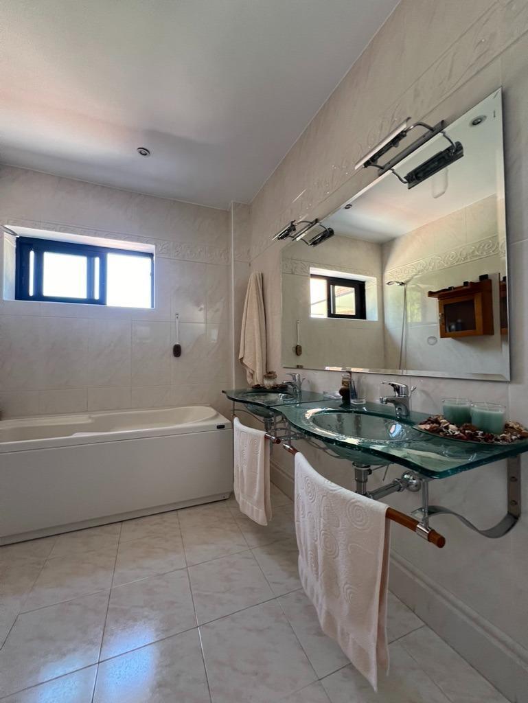 Chalet con piscina en Las Torres de Cotillas (Murcia)