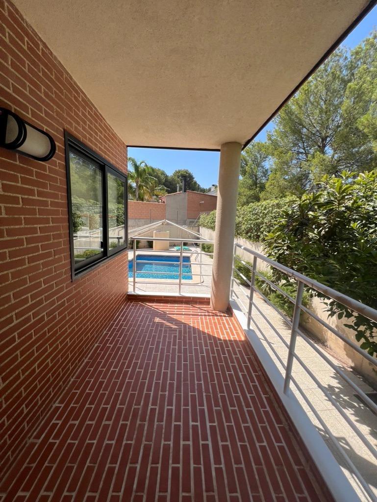 Chalet con piscina en Las Torres de Cotillas (Murcia)
