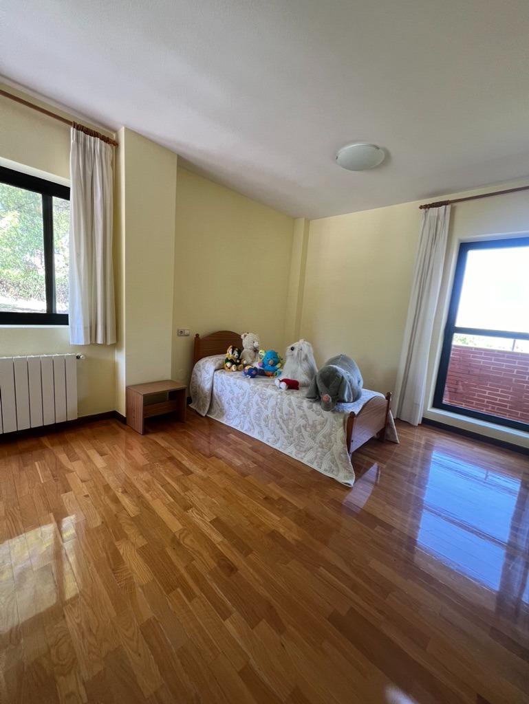 Chalet con piscina en Las Torres de Cotillas (Murcia)