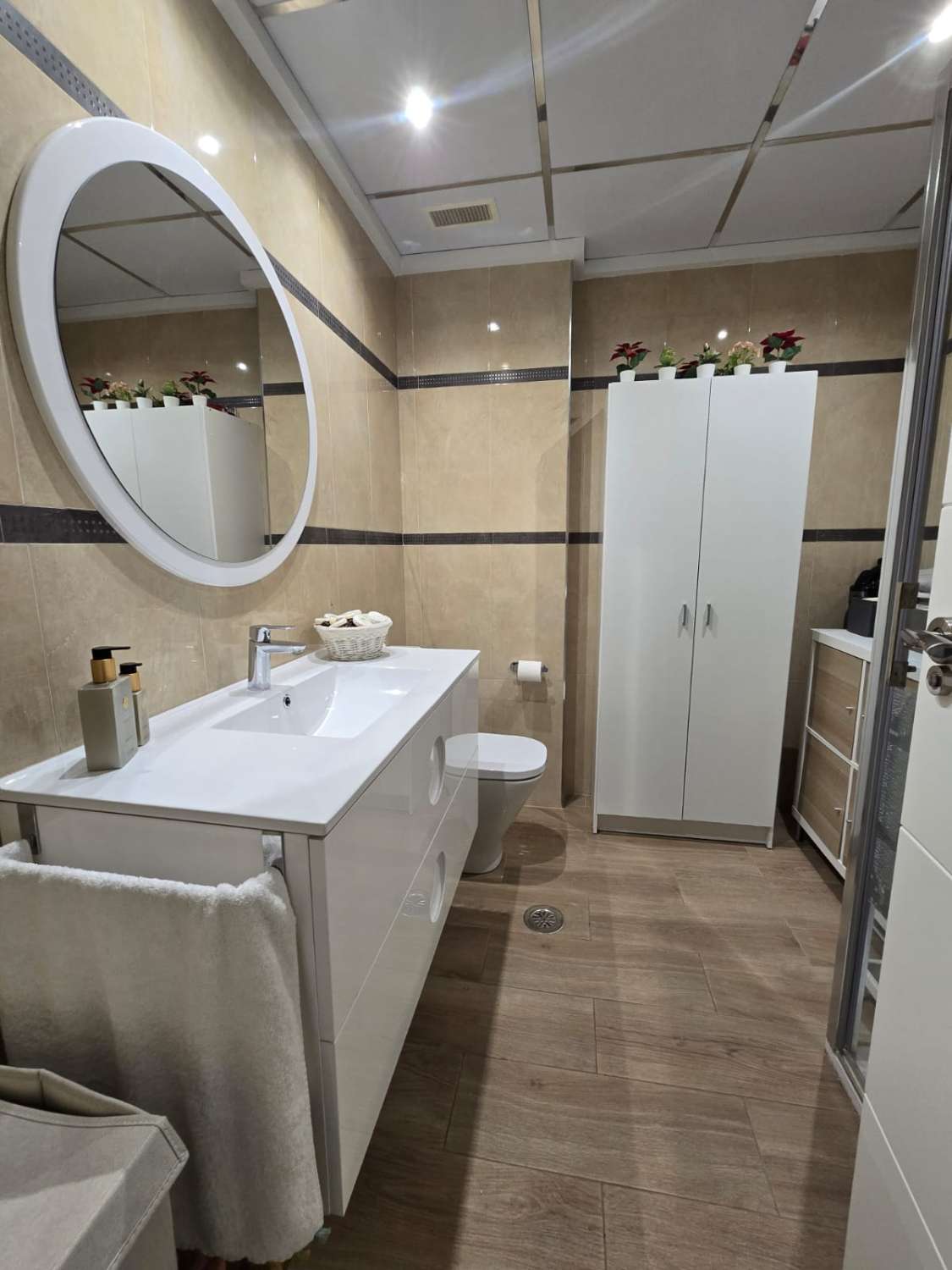 Detrás Avenida Juan Carlos I en Murcia (entre Zig Zag y Carrefour)