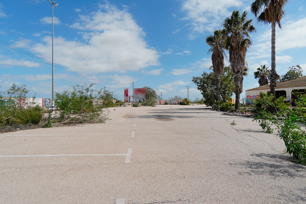Finca Vizconde Oportunidad para inversores en Carretera de San Javier (Murcia)