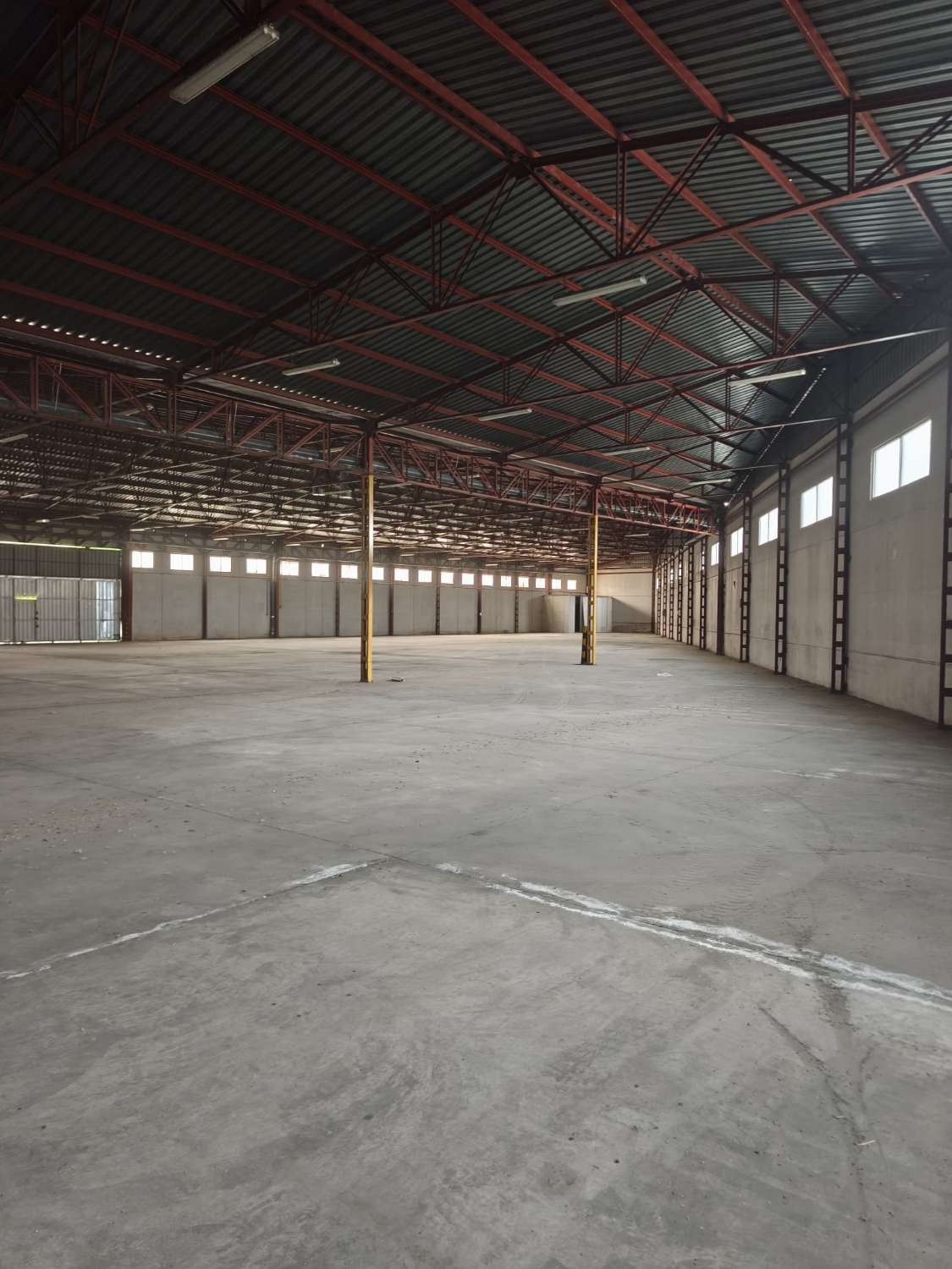 Magnifica Nave Industrial en parcela de 11879m2 en Molina de Segura