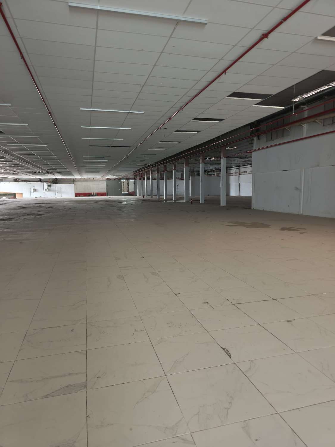 Magnifica Nave Industrial en parcela de 11879m2 en Molina de Segura