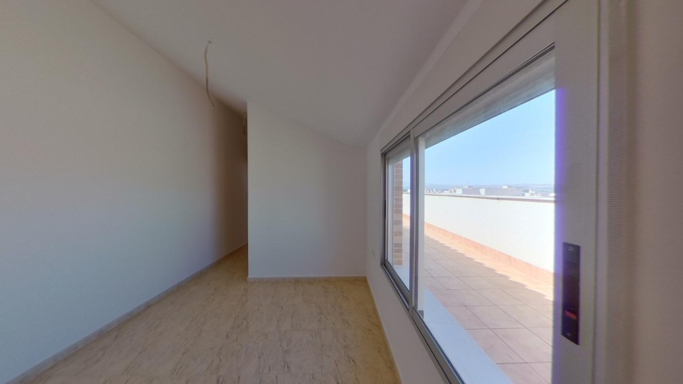 ESTUPENDO ATICO DE 150 METROS A 15 MINUTOS DE MURCIA