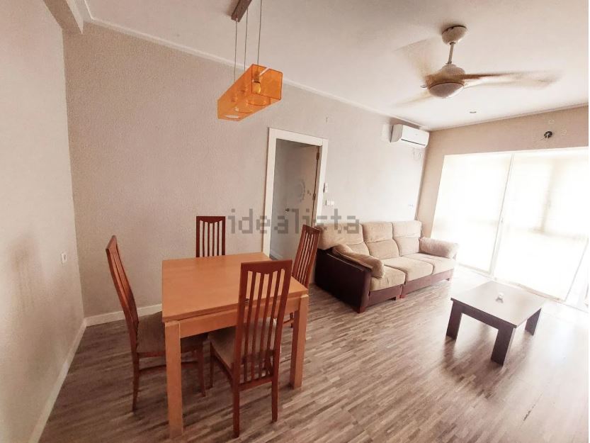 Estupendo piso orientación para entrar a vivir en Guadalupe (Murcia)