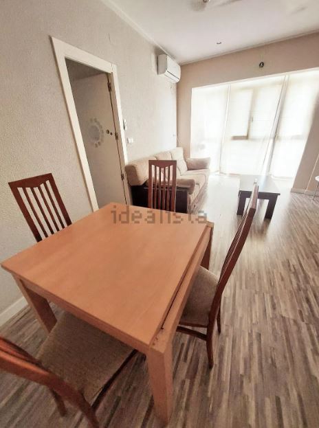 Estupendo piso orientación para entrar a vivir en Guadalupe (Murcia)